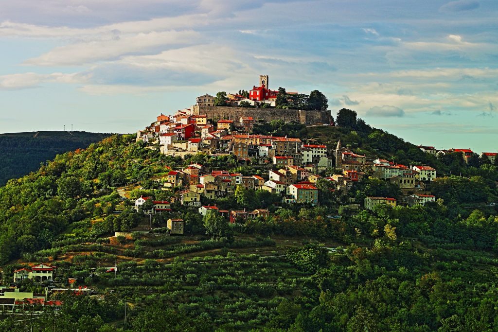 landscape-5468914_1920